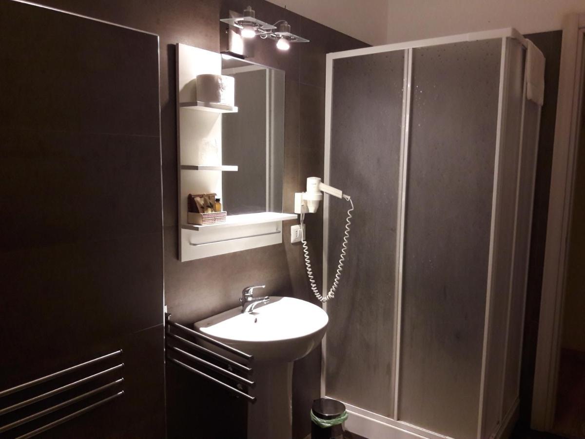4Rooms Guest House Free Wi-Fi Salerno Exterior foto