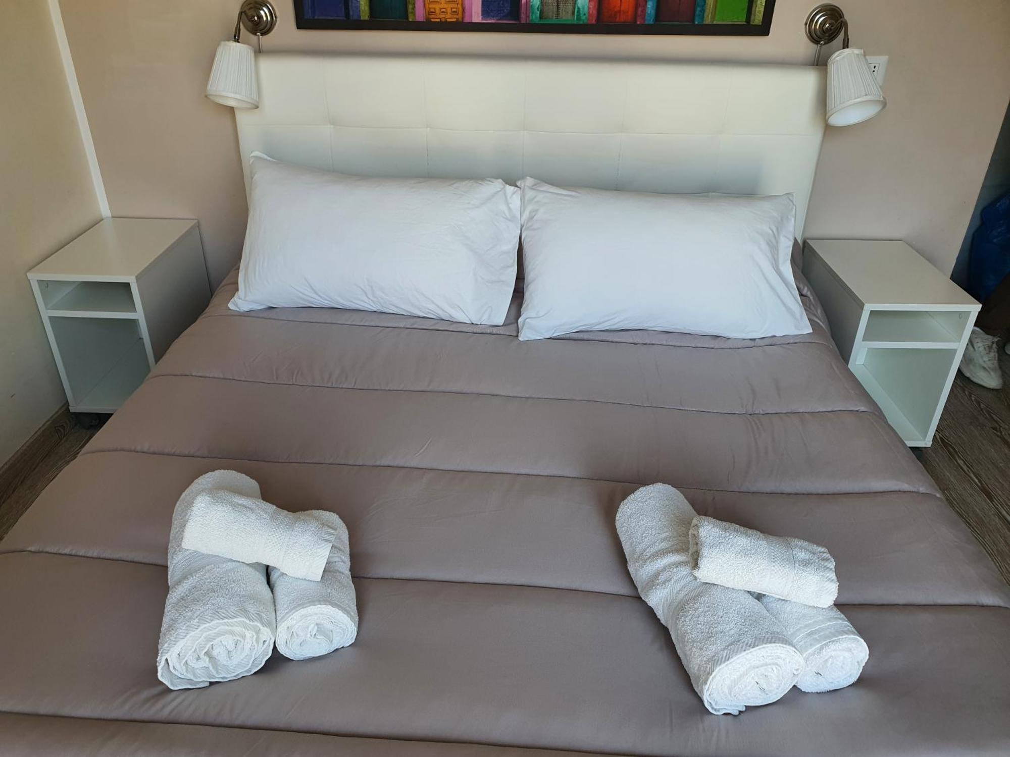 4Rooms Guest House Free Wi-Fi Salerno Exterior foto